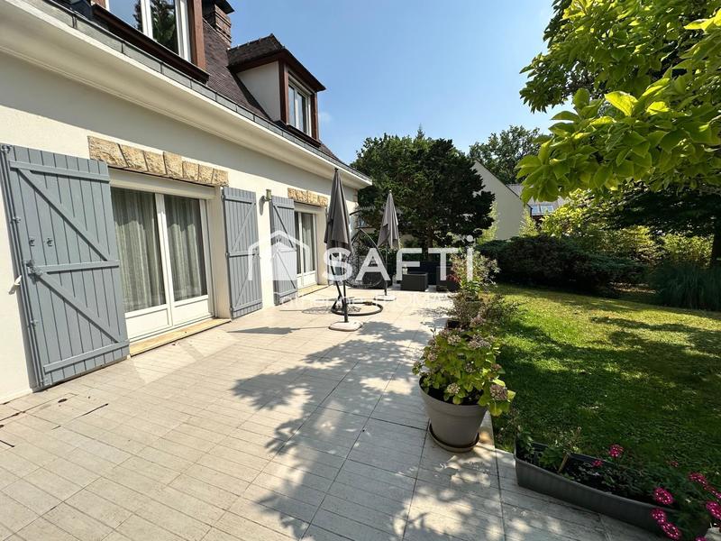 Villa - 255 m² - 7 pièces