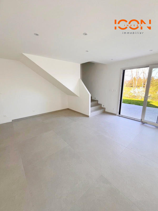 Maison - 110 m² - 6 pièces