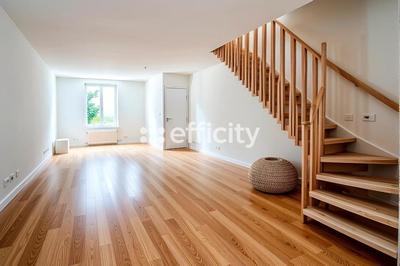 Maison - 85 m² - 5 pièces