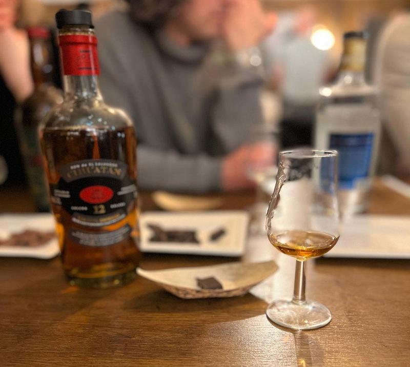 Les ateliers de l'arrangé des Alchimistes, cave à rhums