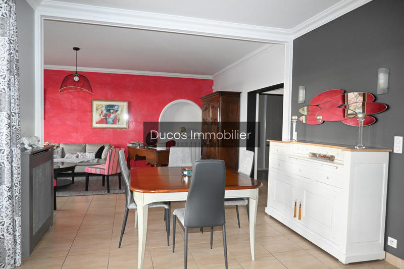 Maison - 235 m² - 7 pièces
