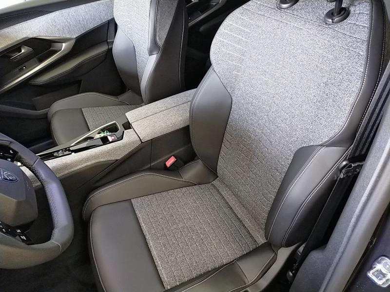 Peugeot 3008 Hybrid 136 e-Dcs6 Allure