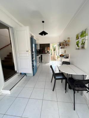 Maison - 100 m² - 5 pièces