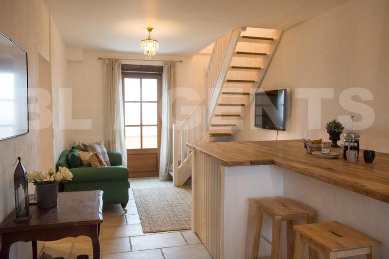 Maison en pierre - 200 m² - 8 pièces