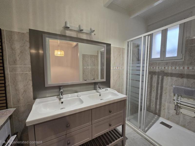 Propriété - 109 m² - 5 pièces