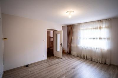 Maison de village - 87 m² - 4 pièces