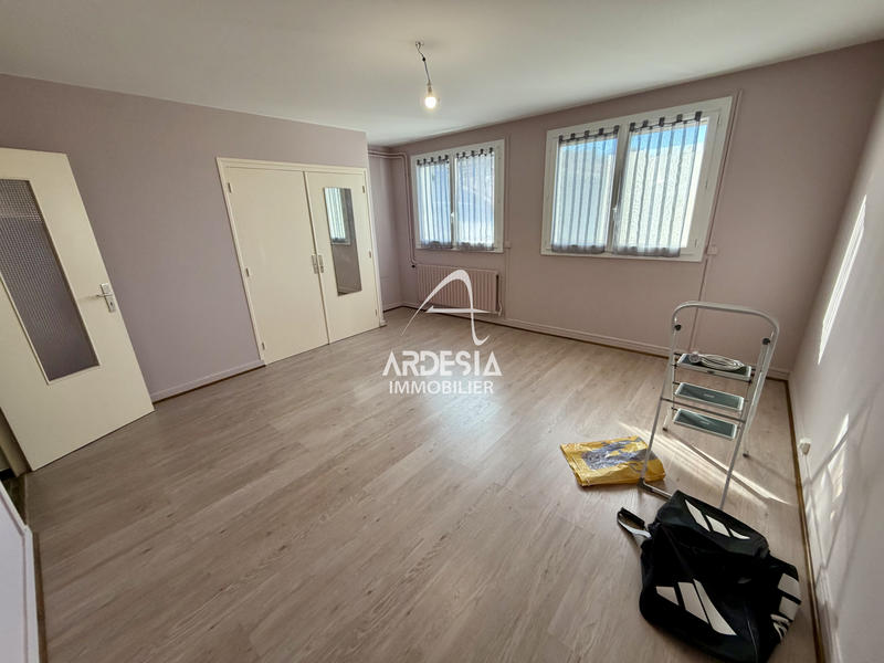 Maison - 115 m² - 7 pièces