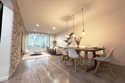 Appartement - 85 m² - 3 pièces