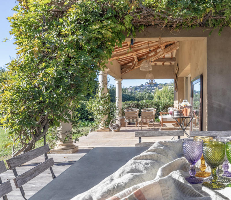 Villa - 337 m² - 9 pièces