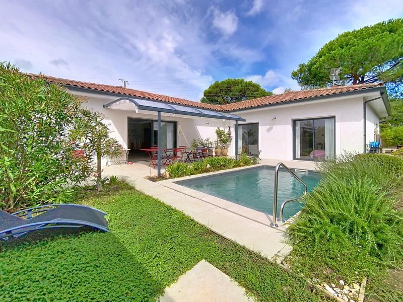 Maison contemporaine - 204 m² - 5 pièces