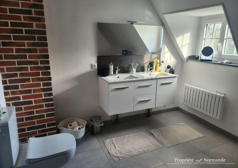 Maison ancienne - 185 m² - 7 pièces