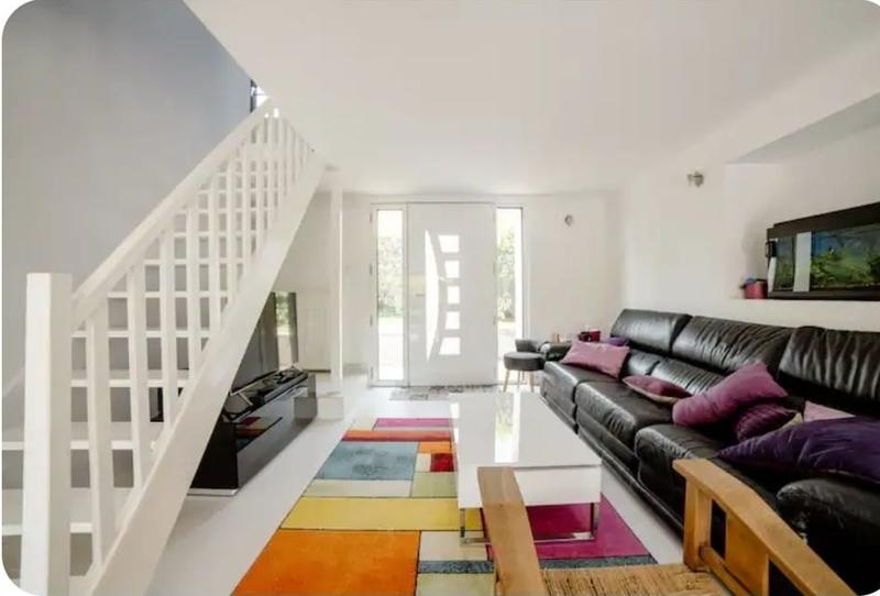 Maison de ville - 200 m² - 9 pièces