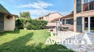 Maison - 111 m² - 5 pièces