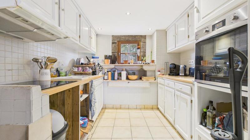 Propriété - 150 m² - 8 pièces