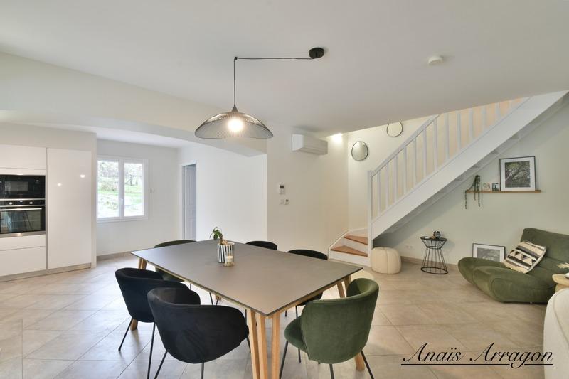 Maison - 162 m² - 5 pièces