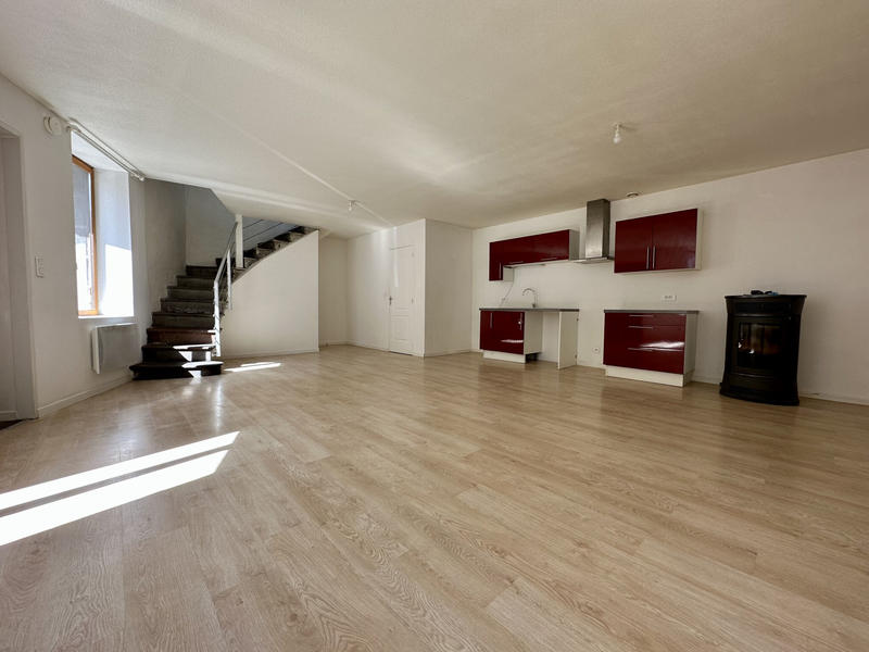Maison - 93 m² - 4 pièces