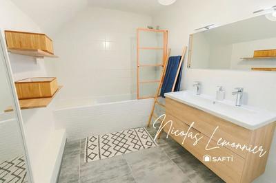 Maison - 150 m² - 7 pièces