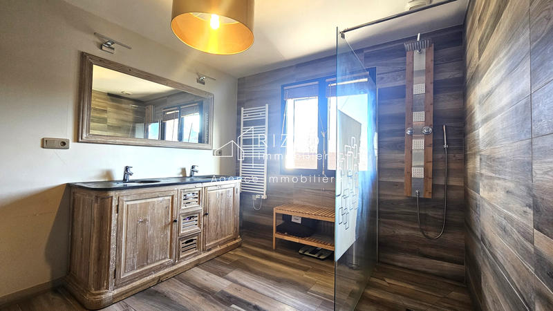 Maison - 127 m² - 5 pièces