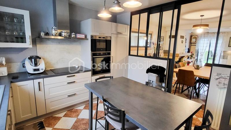 Pavillon - 95 m² - 5 pièces