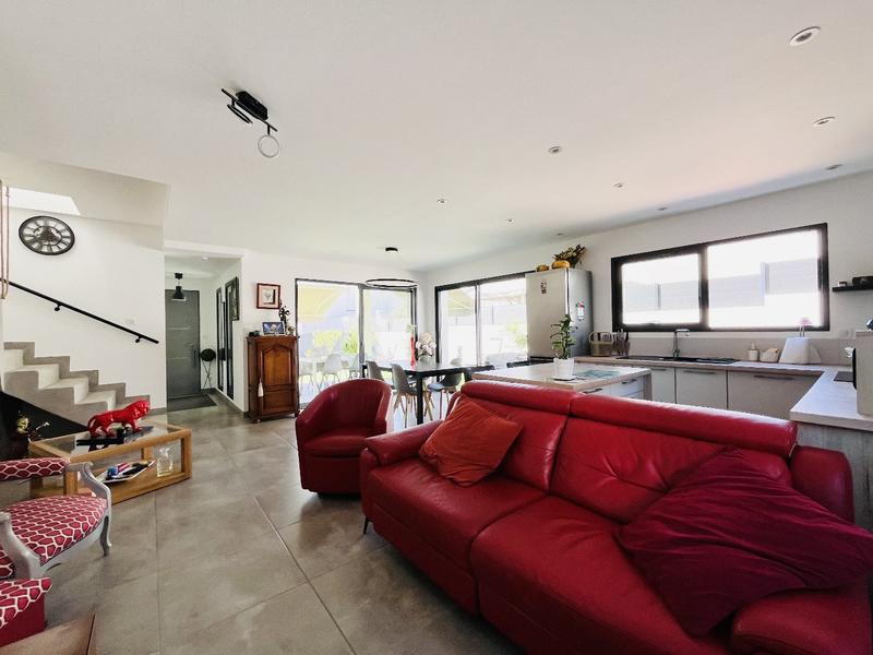 Villa - 100 m² - 4 pièces