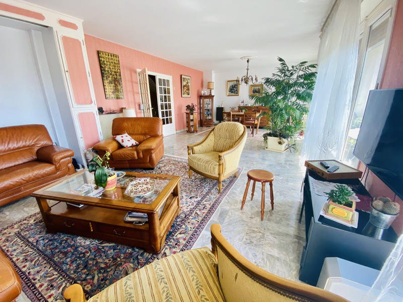 Appartement - 168 m² - 6 pièces