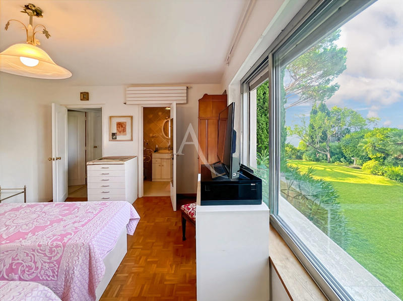 Appartement - 96 m² - 4 pièces