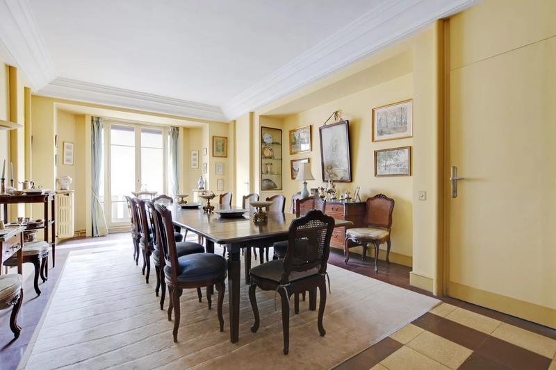 Appartement - 250 m² - 8 pièces