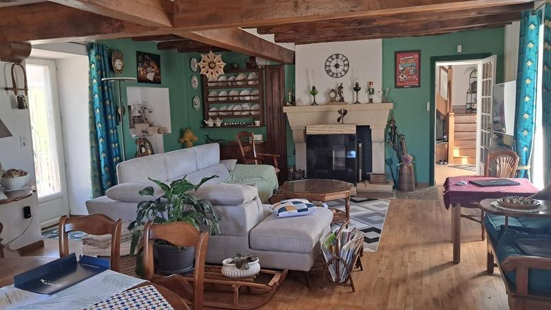 Maison en pierre - 130 m² - 4 pièces