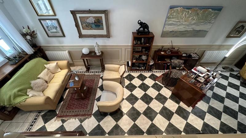 Appartement - 122 m² - 4 pièces