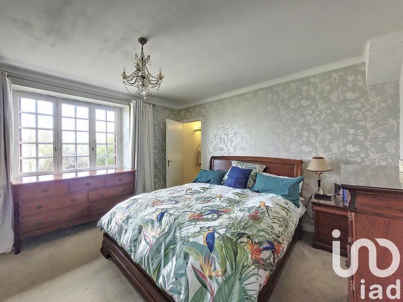 Maison - 185 m² - 7 pièces