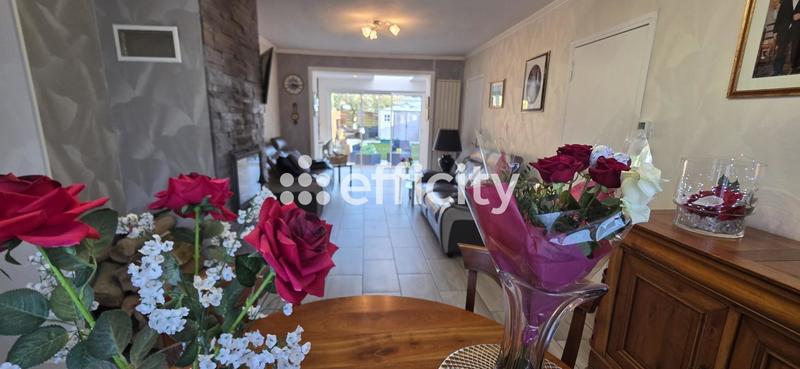 Maison - 100 m² - 6 pièces