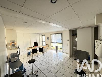 Appartement - 81 m² - 3 pièces