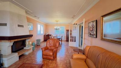 Maison - 156 m² - 6 pièces