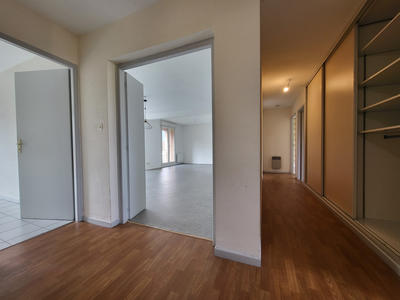 Appartement - 105 m² - 4 pièces