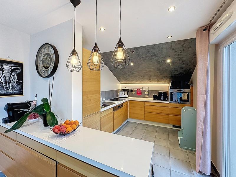 Appartement ancien - 71 m² - 3 pièces