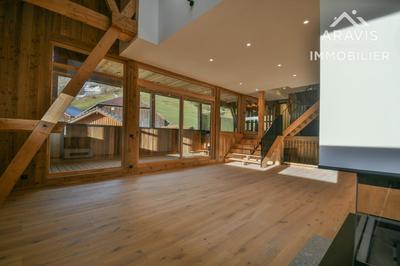 Appartement - 198 m² - 6 pièces