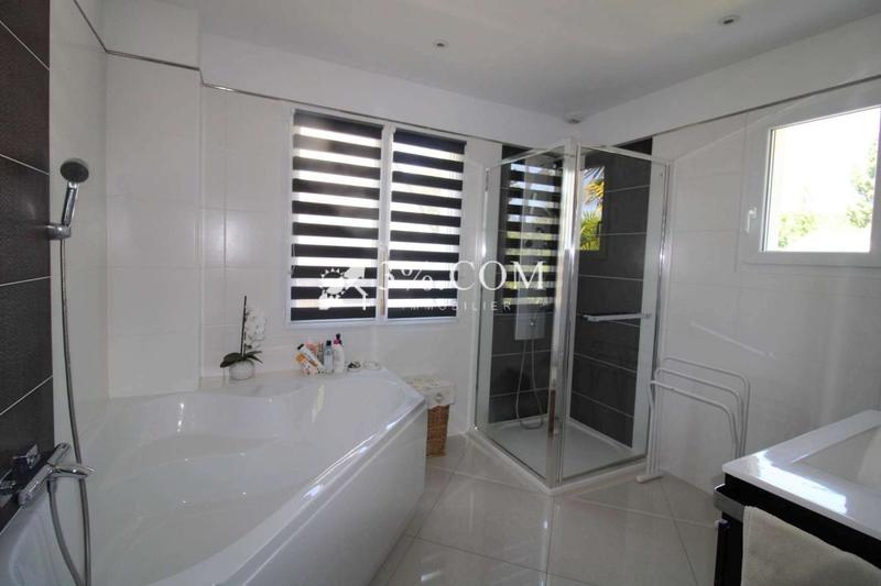 Maison - 172 m² - 6 pièces