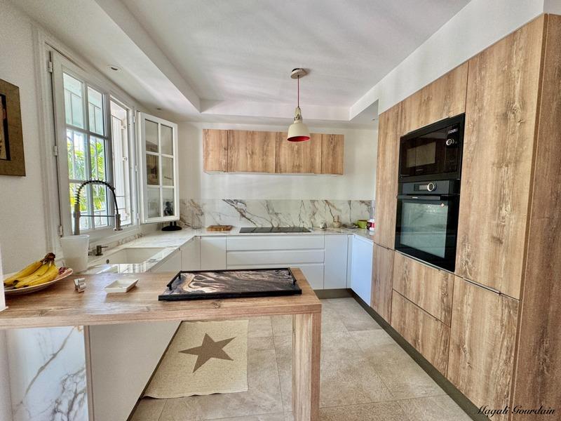 Appartement - 134 m² - 4 pièces