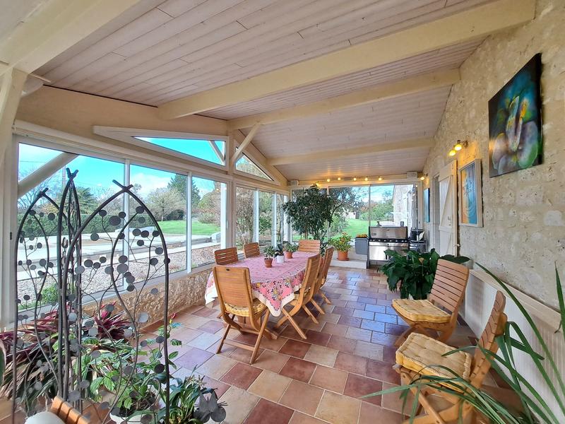 Maison - 295 m² - 7 pièces