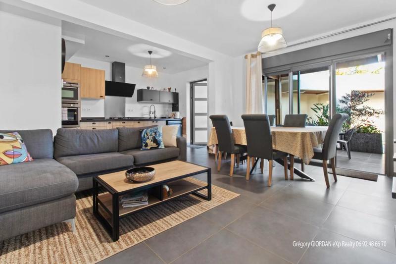 Maison - 130 m² - 4 pièces