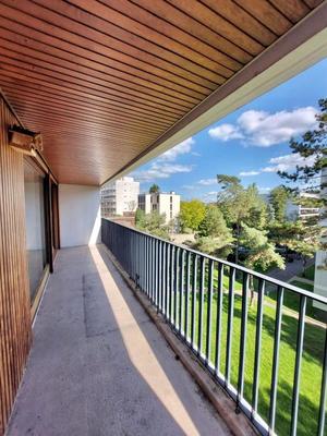 Appartement - 96 m² - 4 pièces