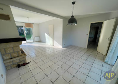 Maison - 107 m² - 6 pièces