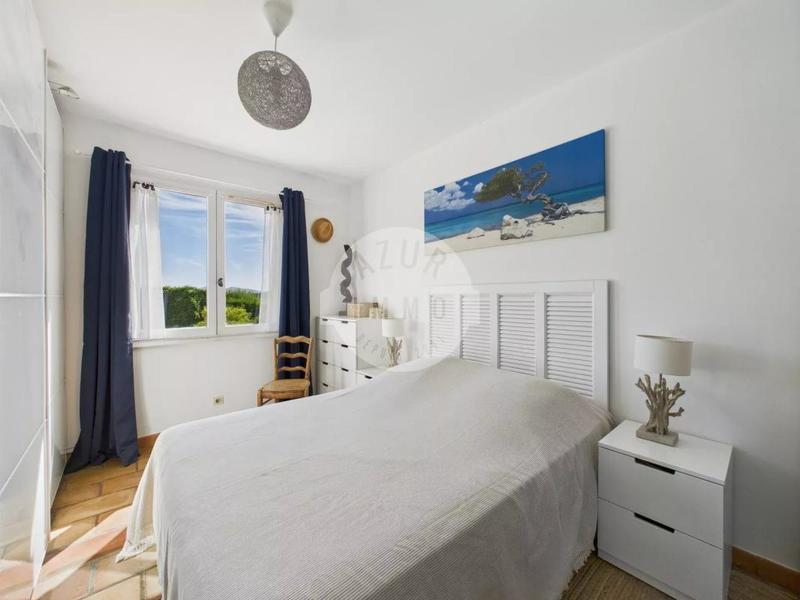 Maison - 96 m² - 5 pièces