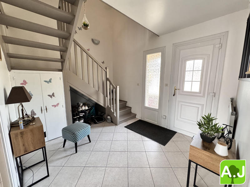 Maison - 104 m² - 5 pièces