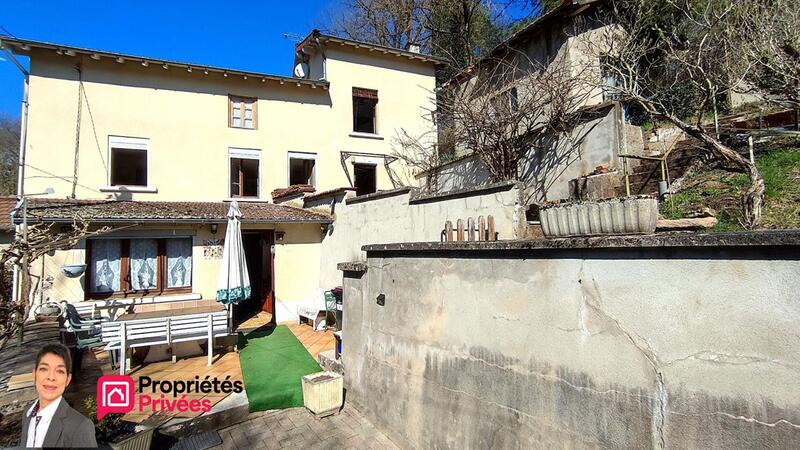 Maison - 79 m² - 6 pièces