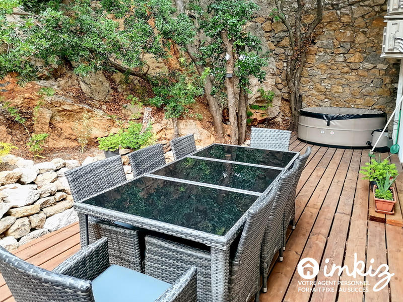 Maison - 358 m² - 14 pièces