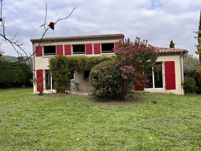 Maison - 198 m² - 7 pièces