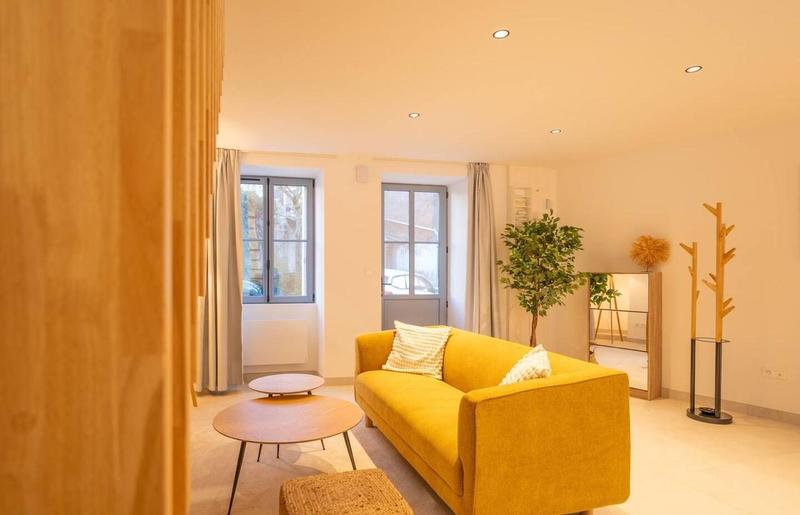 Maison - 92 m² - 6 pièces