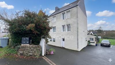 Immeuble - 200 m² - 9 pièces