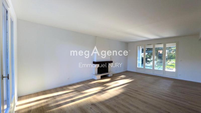 Maison - 178 m² - 8 pièces